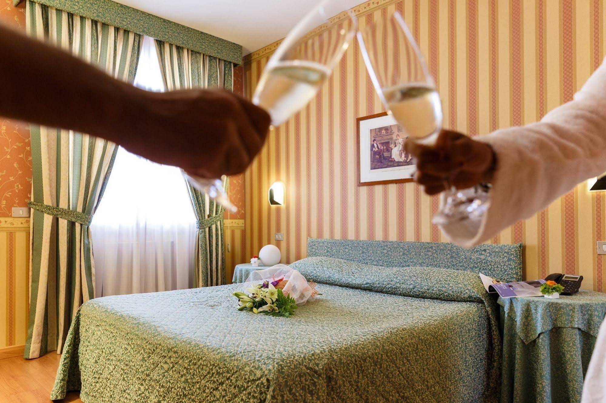 Hotel Daniel Basiano المظهر الخارجي الصورة