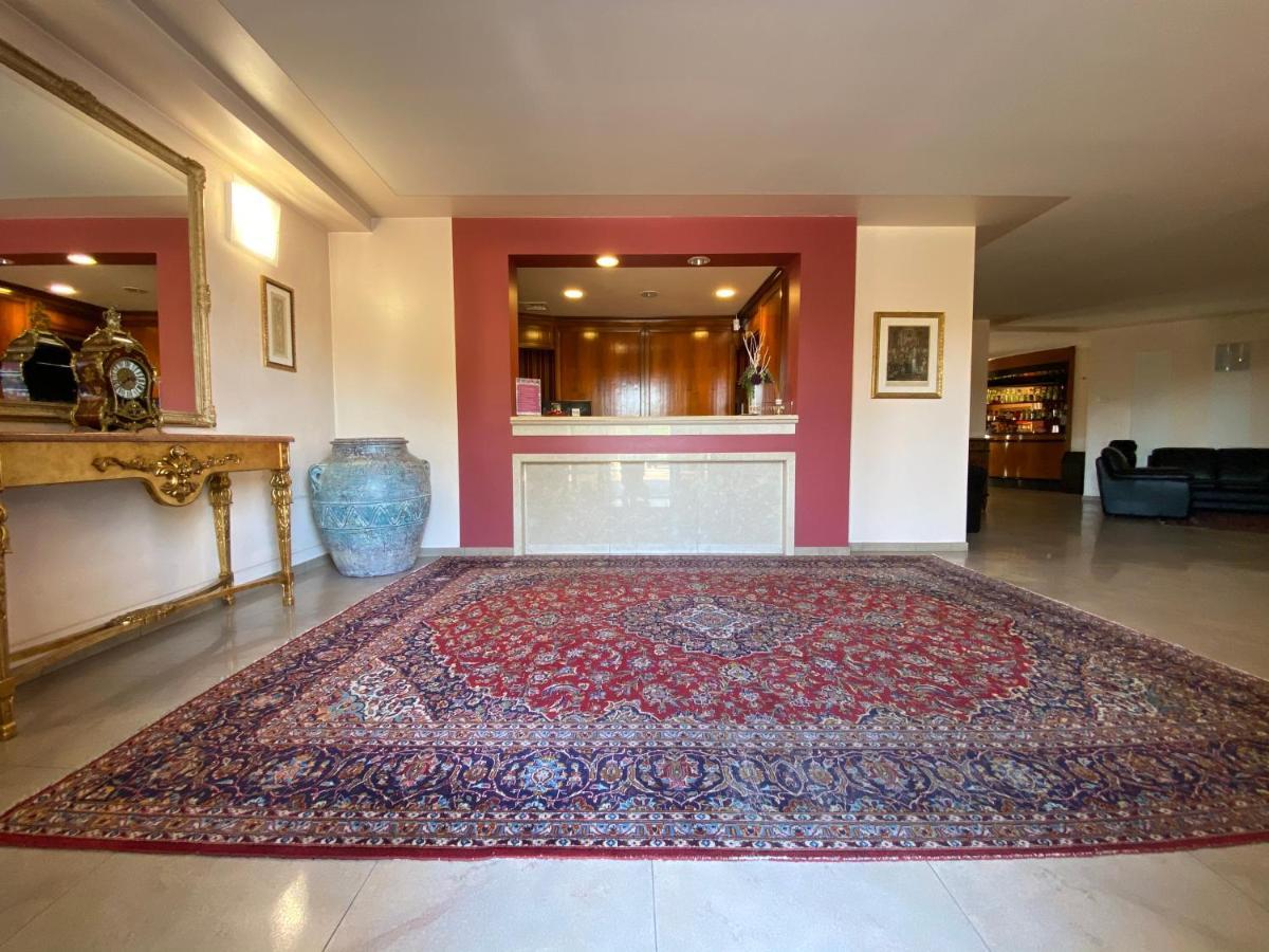 Hotel Daniel Basiano المظهر الخارجي الصورة